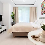 Apartment Plater Premium